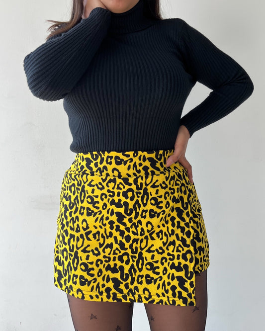 Falda short print amarillo